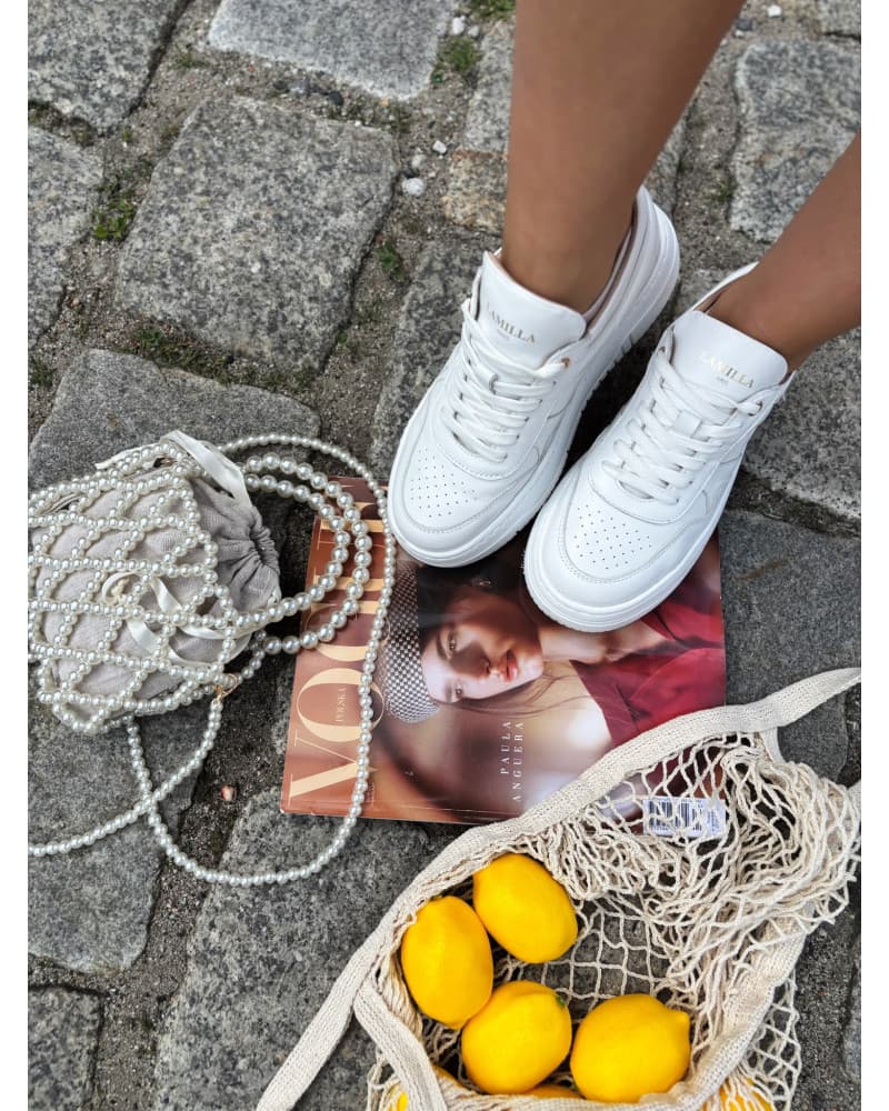 Sneakersy La Milla białe — zdjęcie 1 z 2